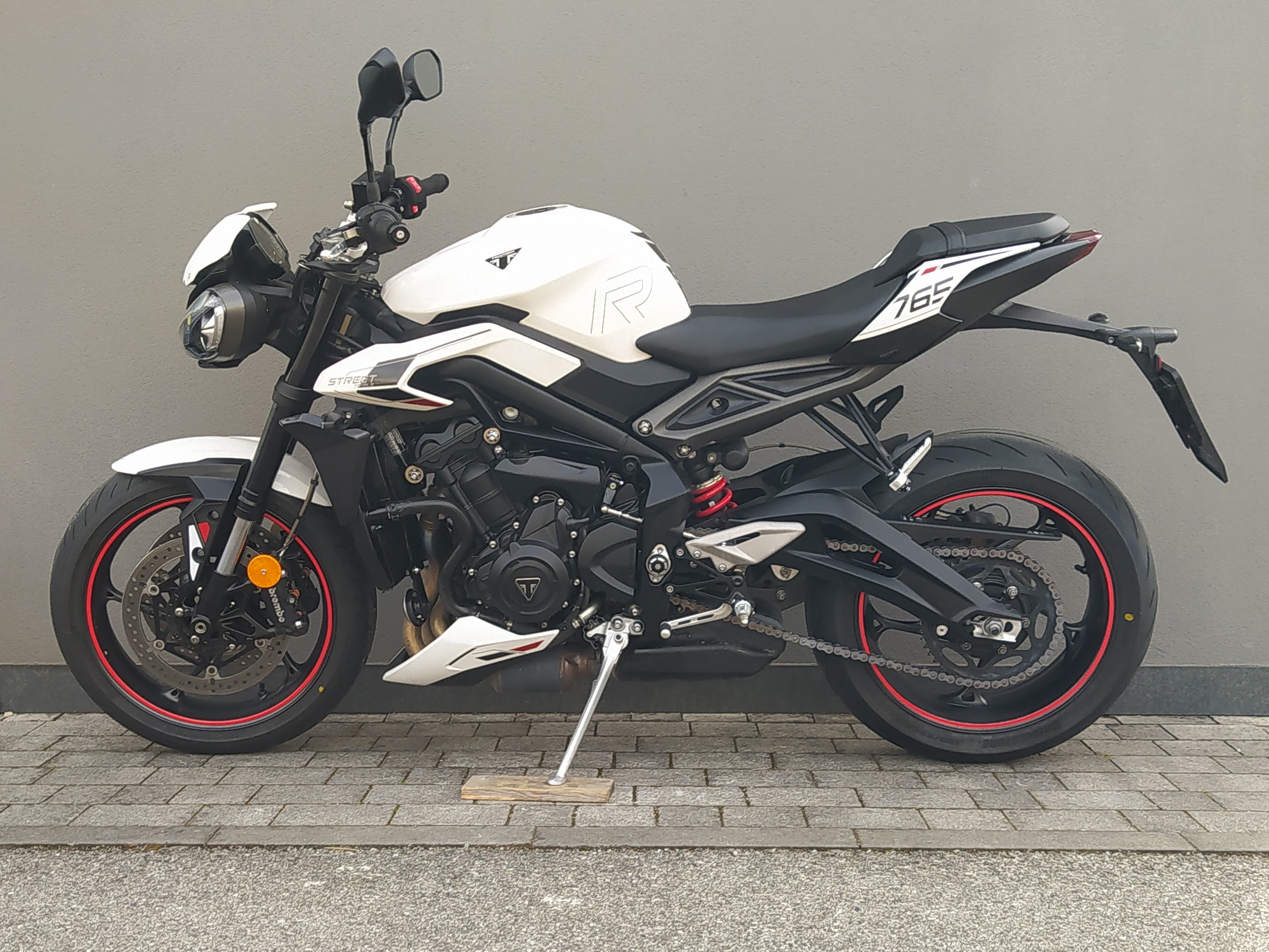 TRIUMPH Street Triple 765 R - 2023 - immagine 6