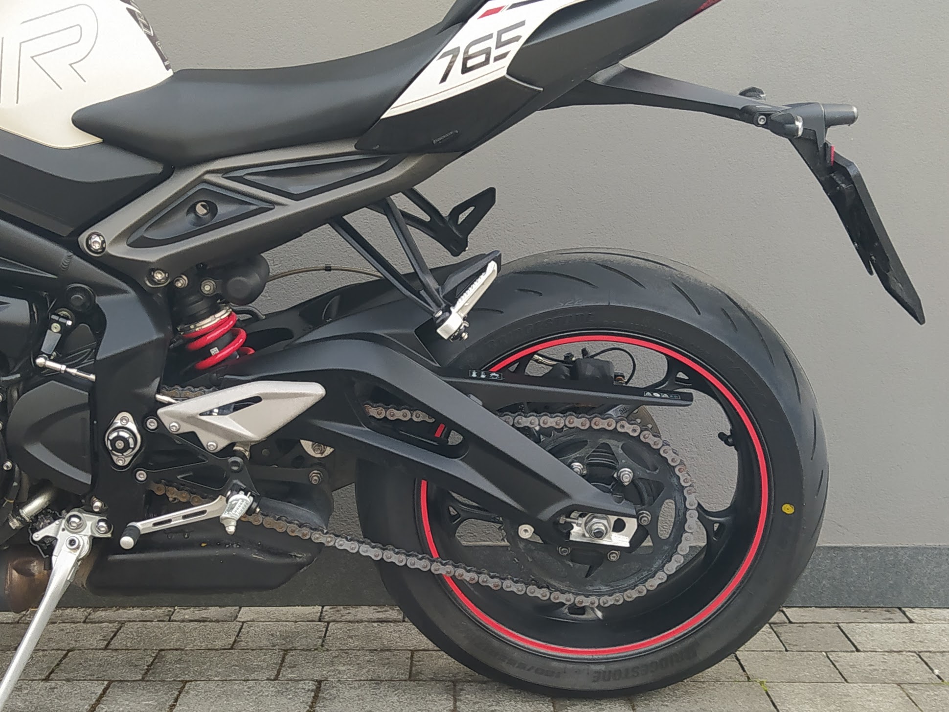 TRIUMPH Street Triple 765 R - 2023 - immagine 7