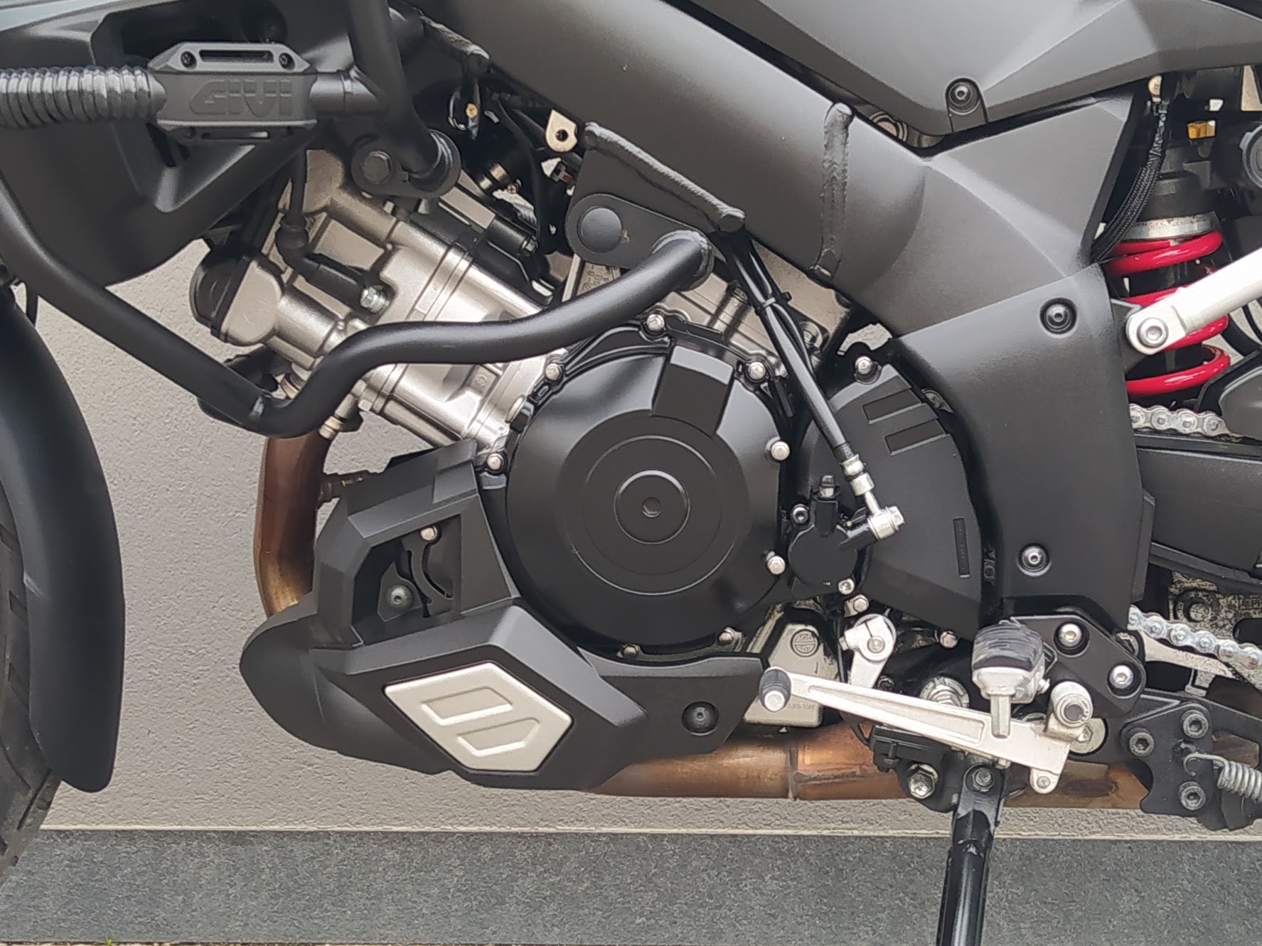 SUZUKI V-Strom 1000 DL - 2015 - immagine 8