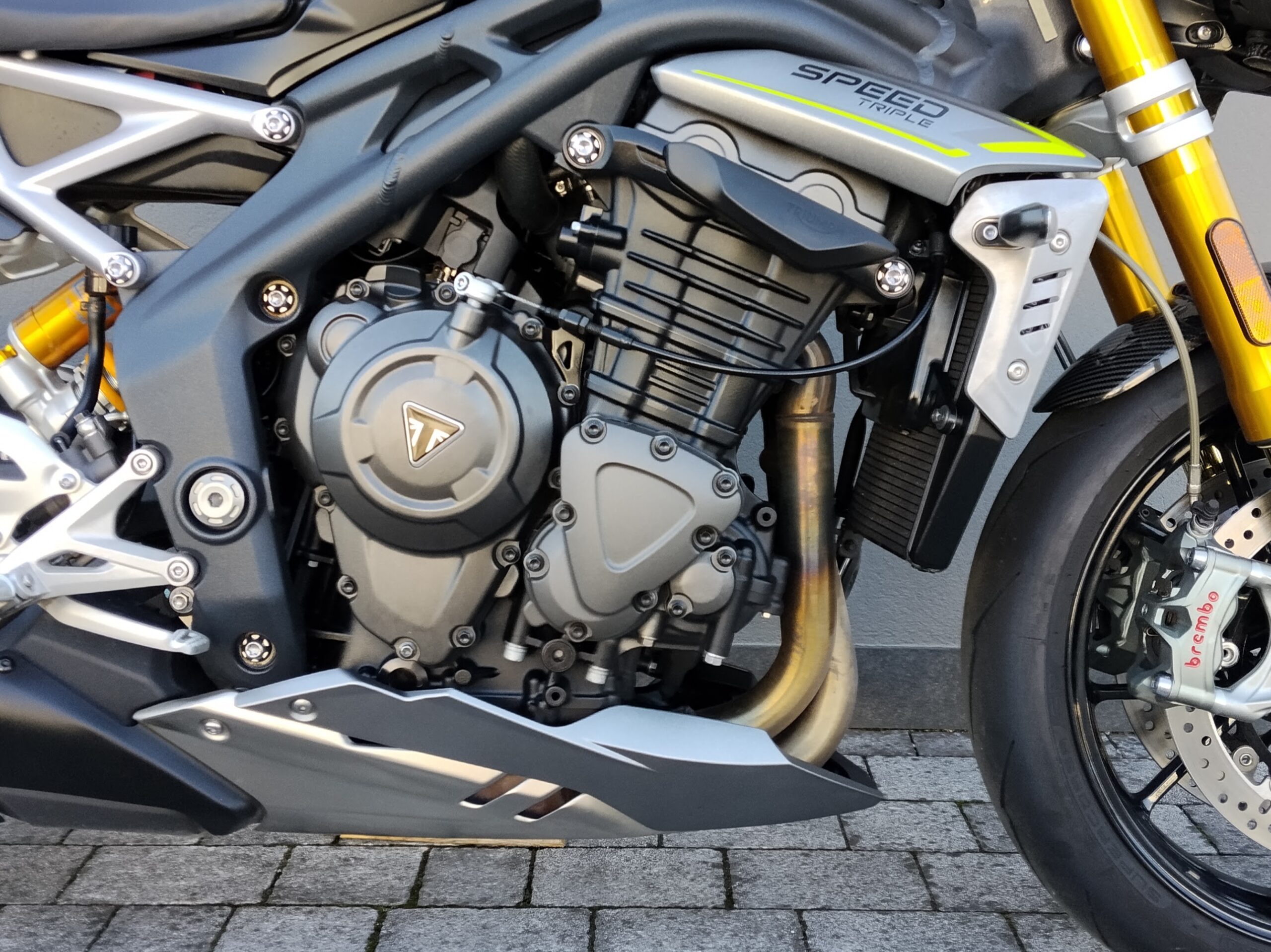 TRIUMPH Speed Triple 1200 RS Abs - 2021 - immagine 3