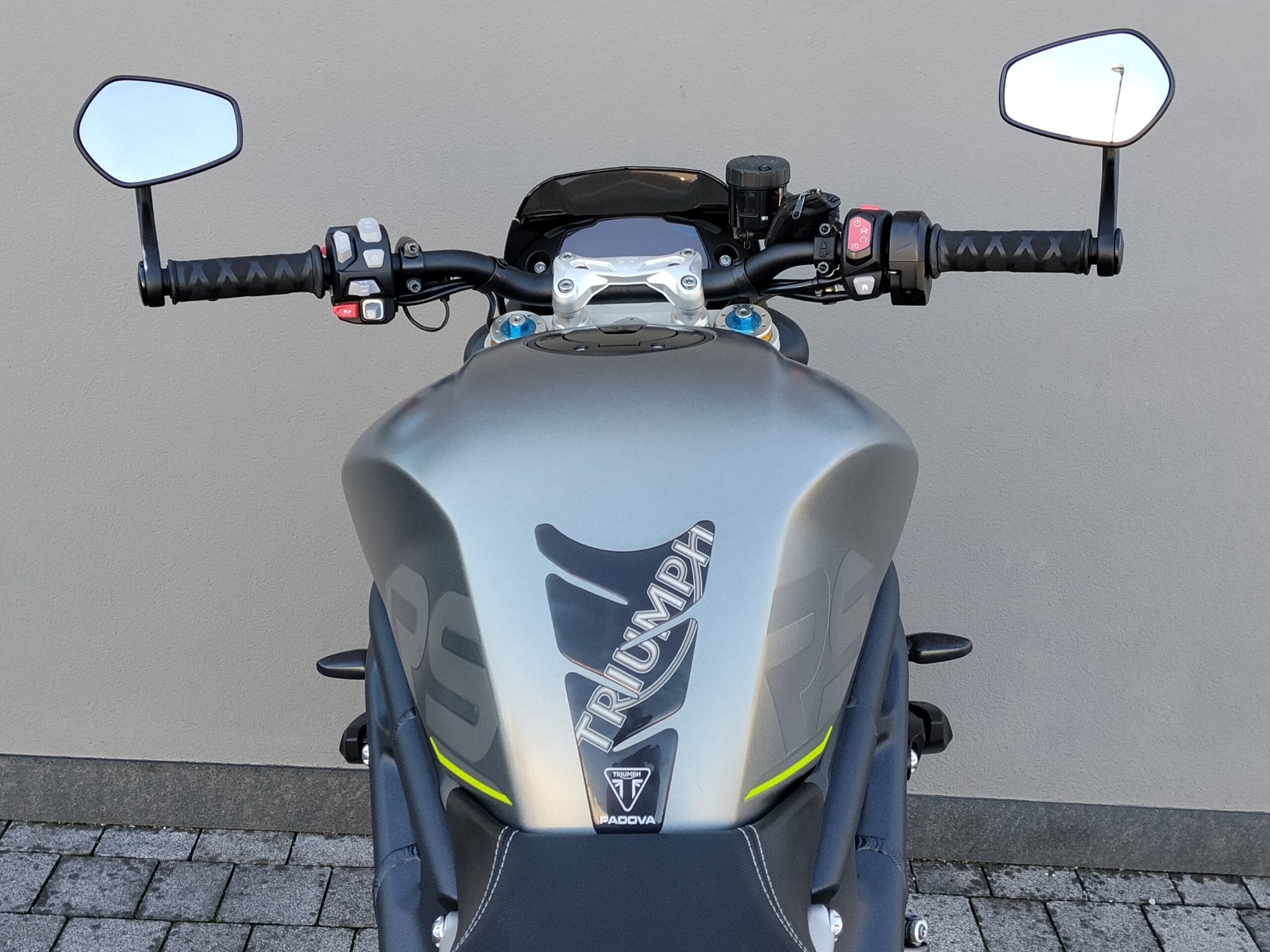 TRIUMPH Speed Triple 1200 RS Abs - 2021 - immagine 11