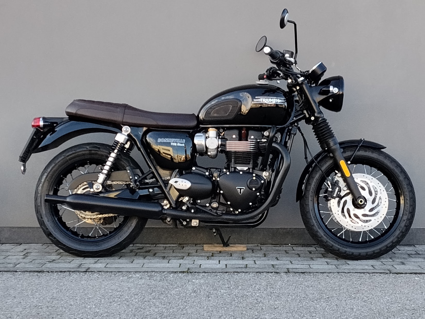 TRIUMPH Bonneville 1200 T120 Black Abs E5+ - 2025