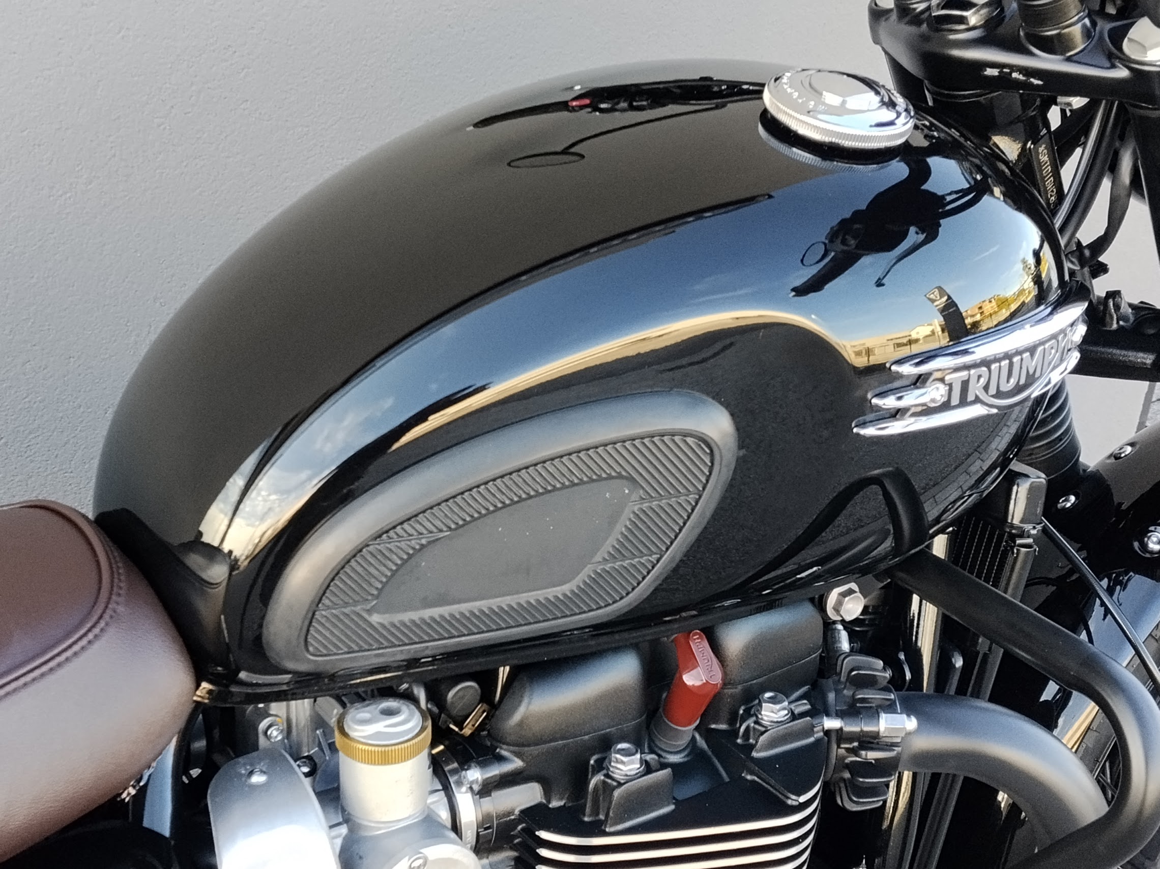 TRIUMPH Bonneville 1200 T120 Black Abs E5+ - 2025 - immagine 4