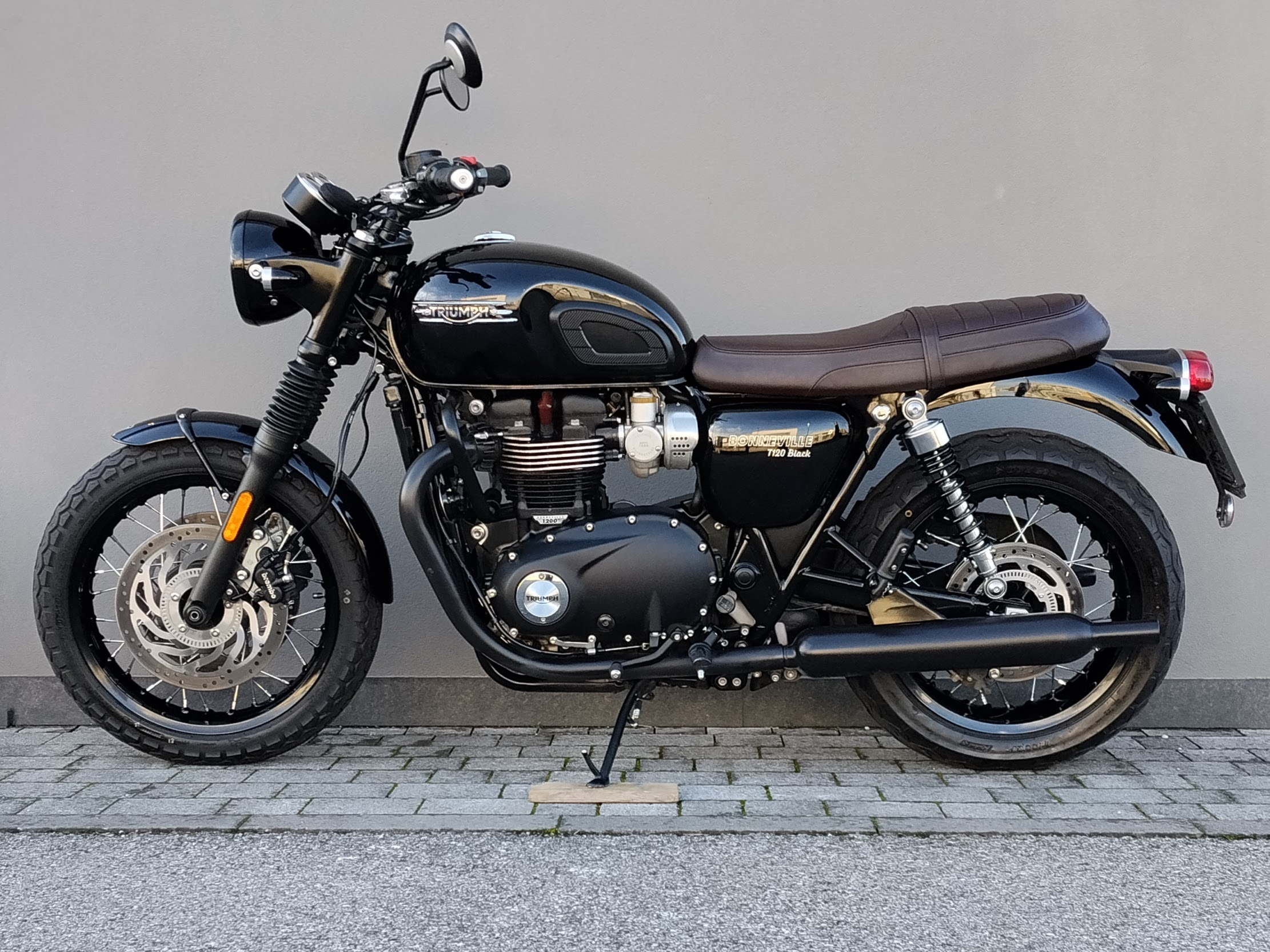 TRIUMPH Bonneville 1200 T120 Black Abs E5+ - 2025 - immagine 6