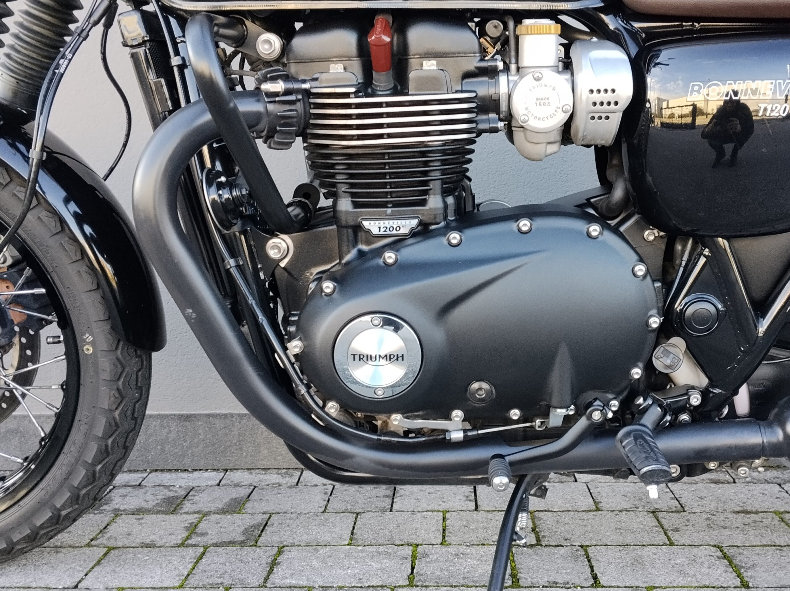 TRIUMPH Bonneville 1200 T120 Black Abs E5+ - 2025 - immagine 8