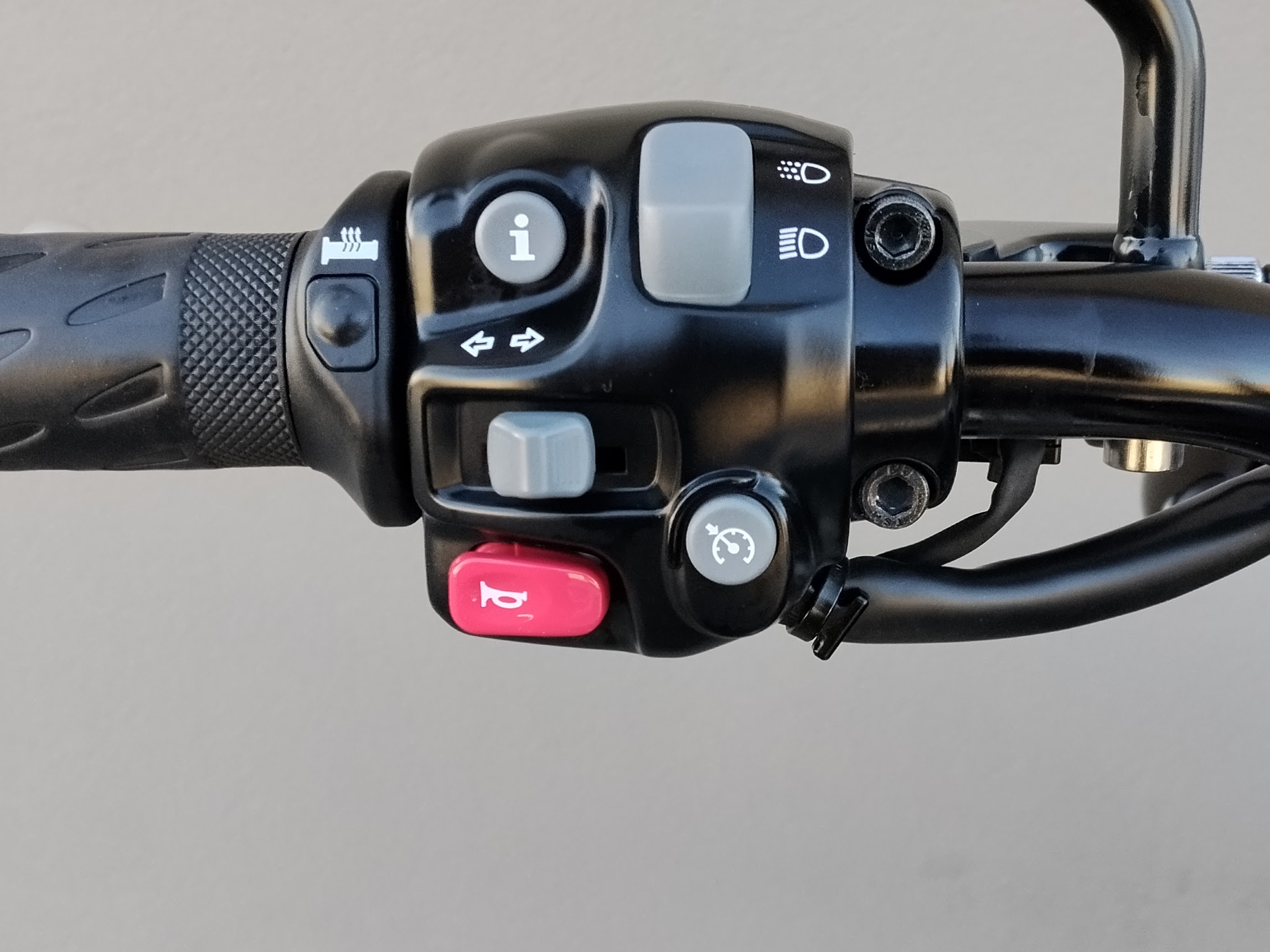 TRIUMPH Bonneville 1200 T120 Black Abs E5+ - 2025 - immagine 12