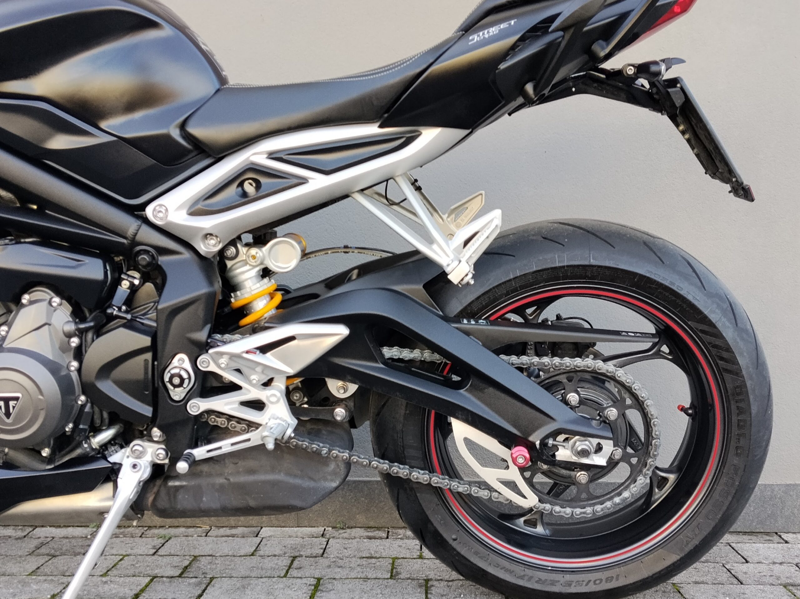 TRIUMPH Street Triple 765 RS - 2019 - immagine 7